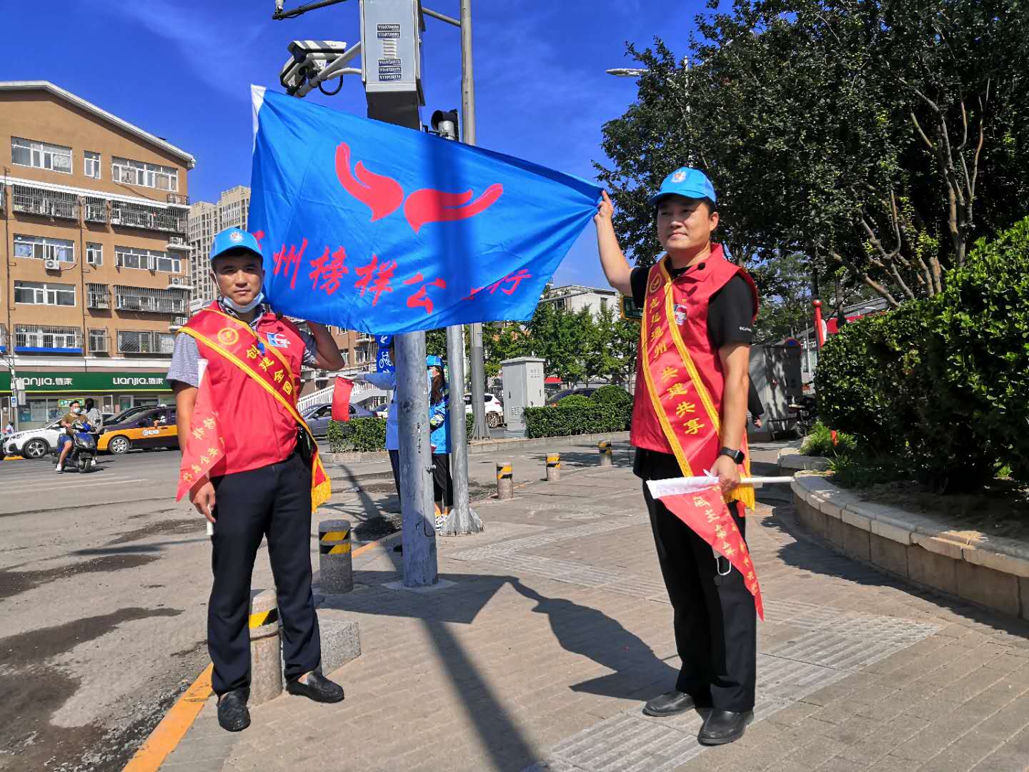 <strong>看日本中年妇女裸体手淫视频</strong>